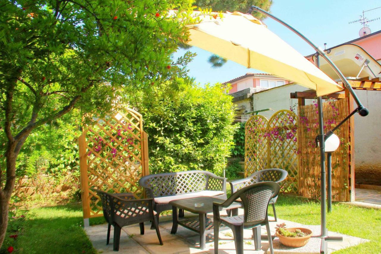 Holiday Home Arzilli Фолоника Екстериор снимка